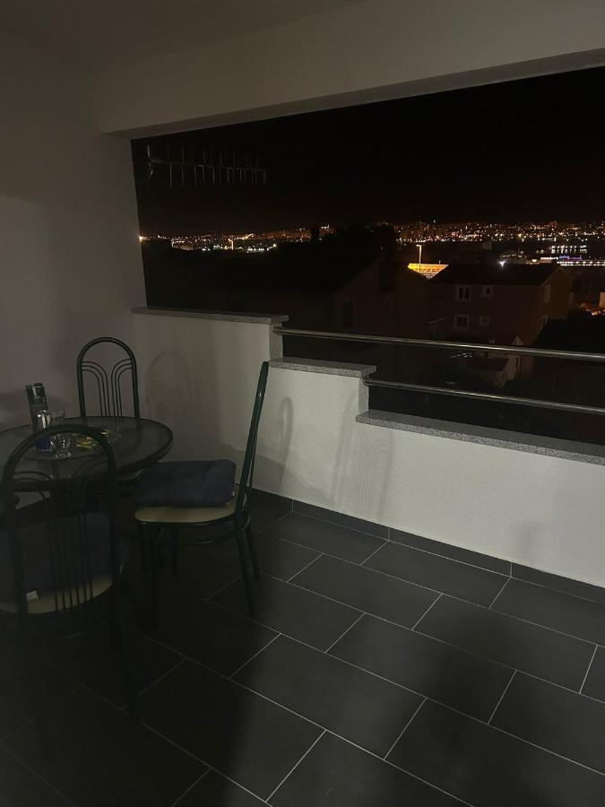 Apartment Marko With A Beautiful View Of The Sea Kaštel Sućurac Exterior foto